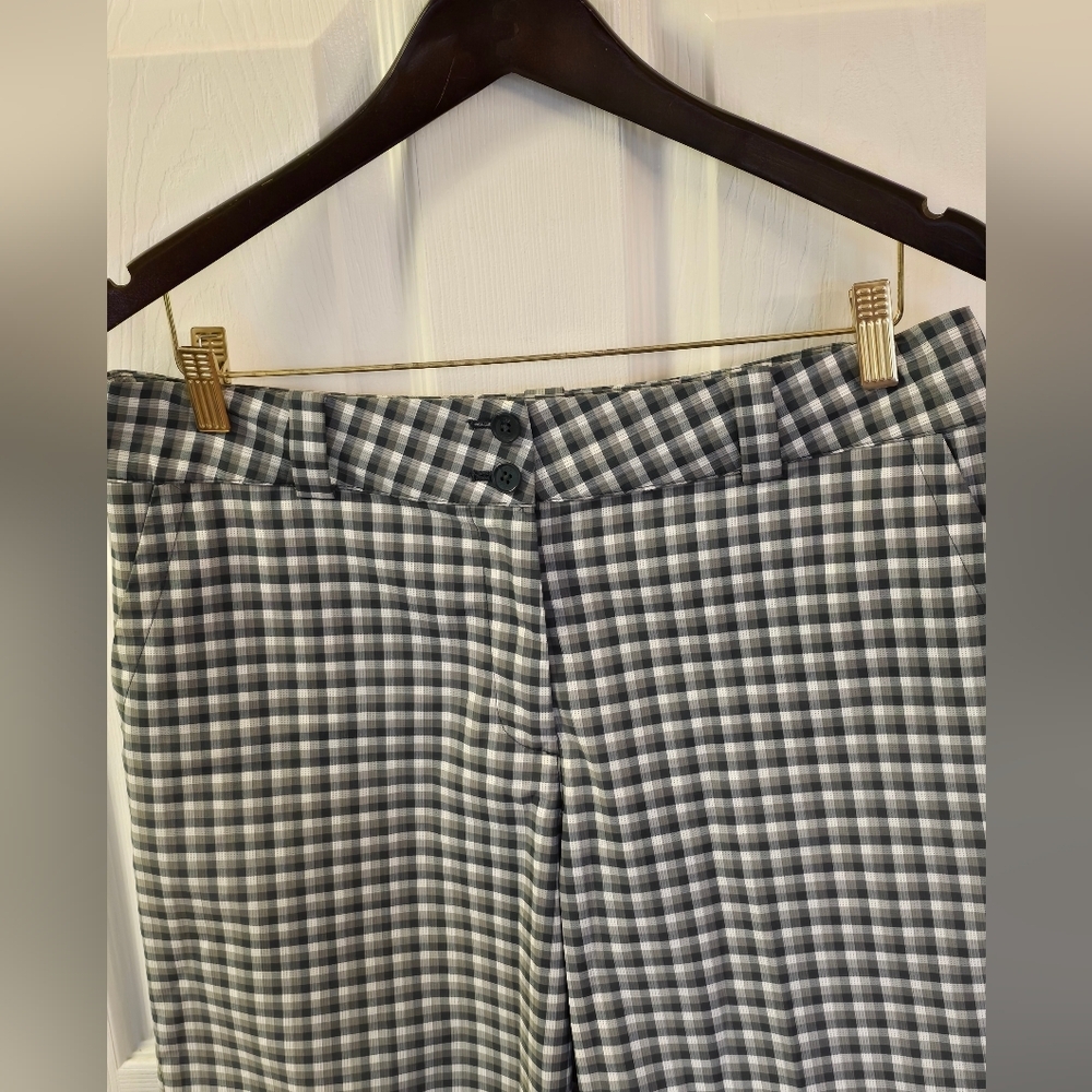 Nike Golf Dri Fit Women's Shorts Plaid Green Gray Size 12 - Picture 5 of 17